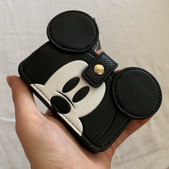 Mickey Mouse Card Wallet - Picture 5 of 6